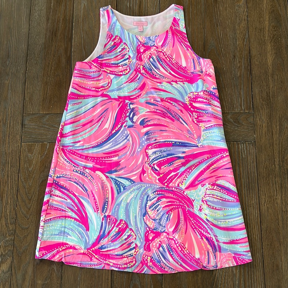EUC Lilly Pulitzer SMALL Jackie shift dress in Oh My Guava print